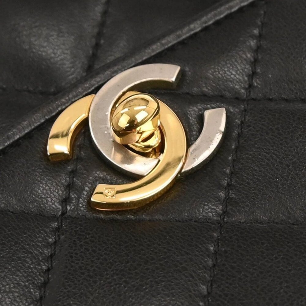Chanel Black Lambskin Paris Shoulder Bag 155683 - Picture 4 of 10